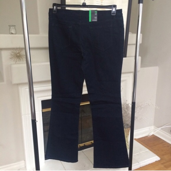 Style co dark wash low rise flare leg jeans - Picture 3 of 5